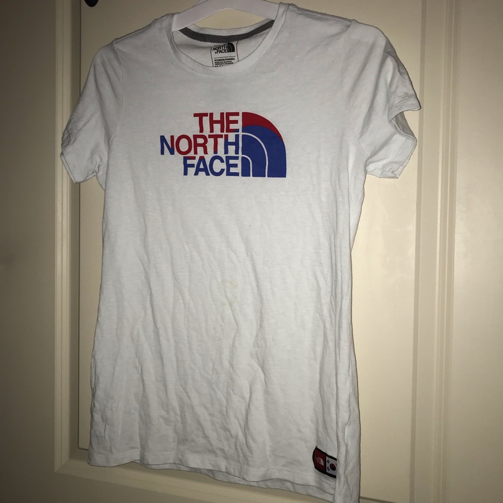 THE NORTH FACE tee